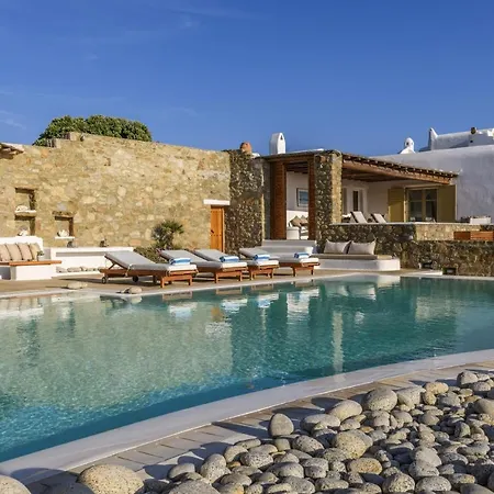 Yasmina 투를로스